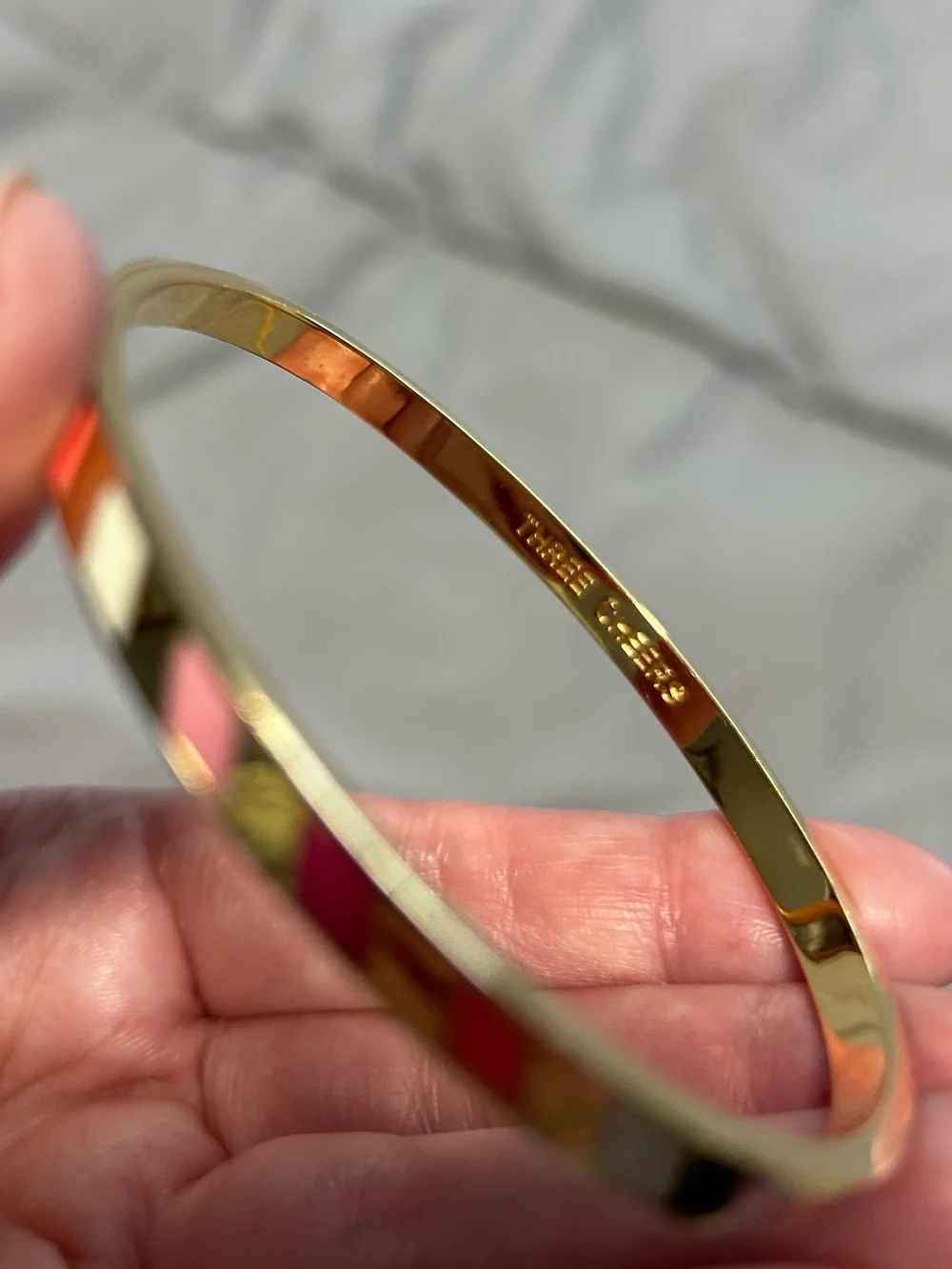 Kate Spade New York Three Cheers Gold & Enamel Bangle Bracelet - Picture 4 of 7